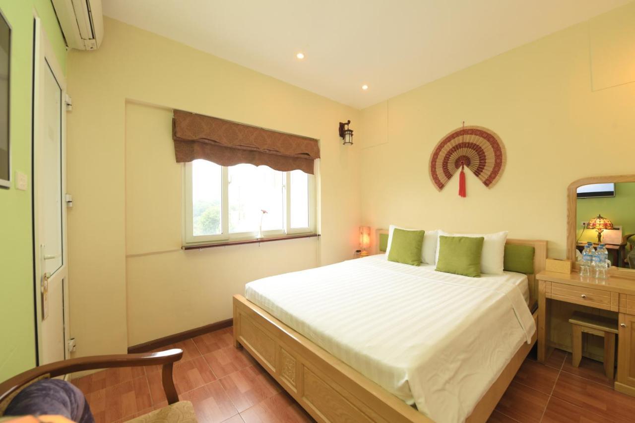 Holiday Lakeview Hotel Ханой Екстер'єр фото